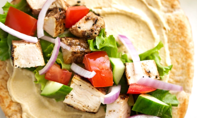 Hummus and Chicken Mini Pitas