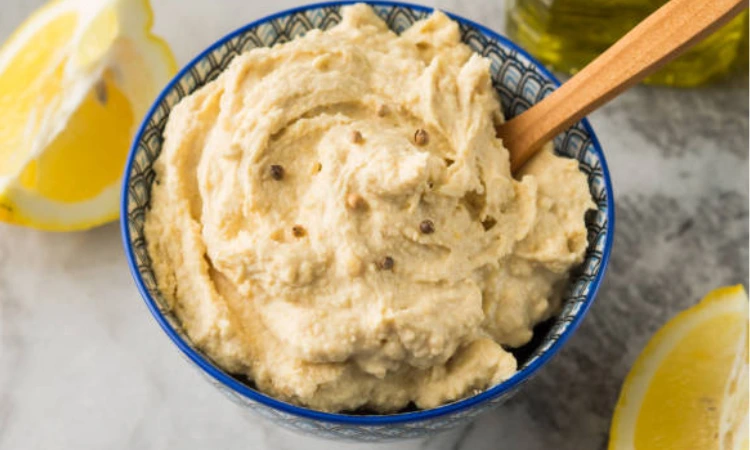 Lemon ginger hummus