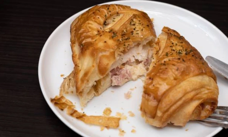 Delicious Ham & Cheese Roll-Ups