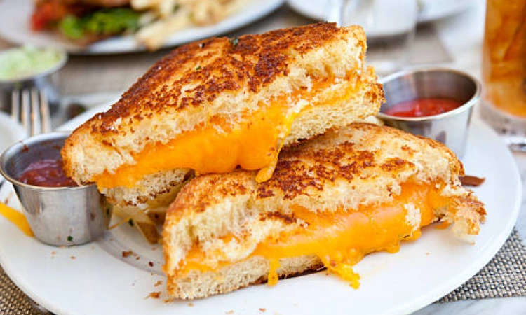 Grilled cheese sandwich