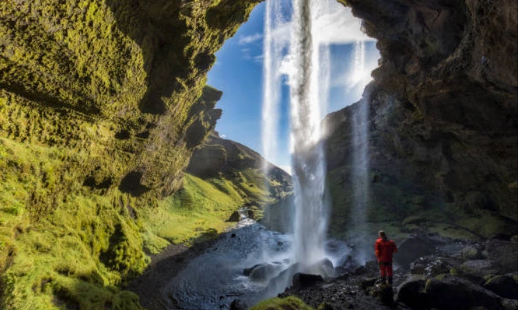 Pros of Visiting Iceland in Summer