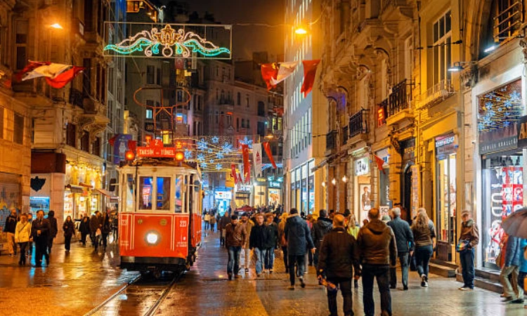 Family-Friendly Things to Do in Istanbul at Night